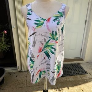 APT 9. Floral, Sleeveless top, with double straps. Size S.